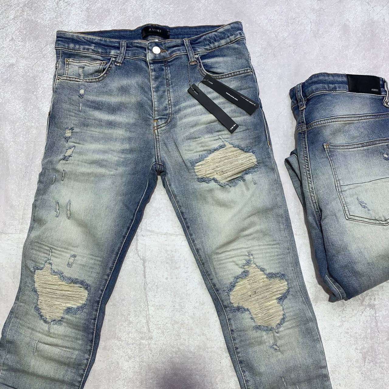 AMRI Jeans