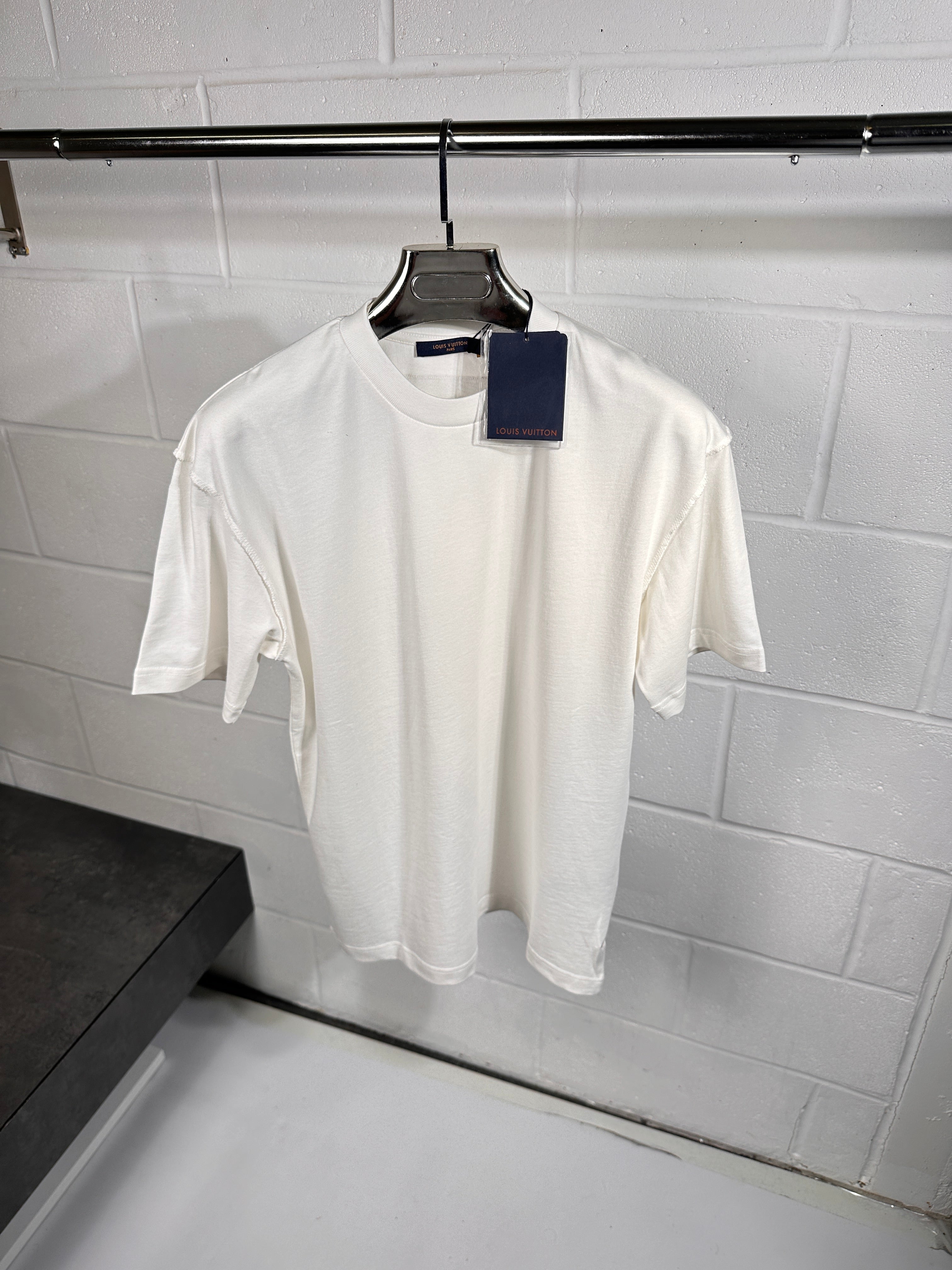 Lv logo patch tee