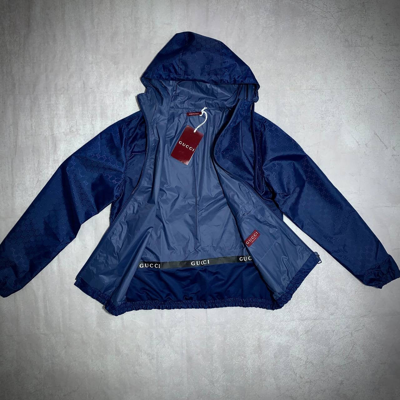 GG Windbreaker
