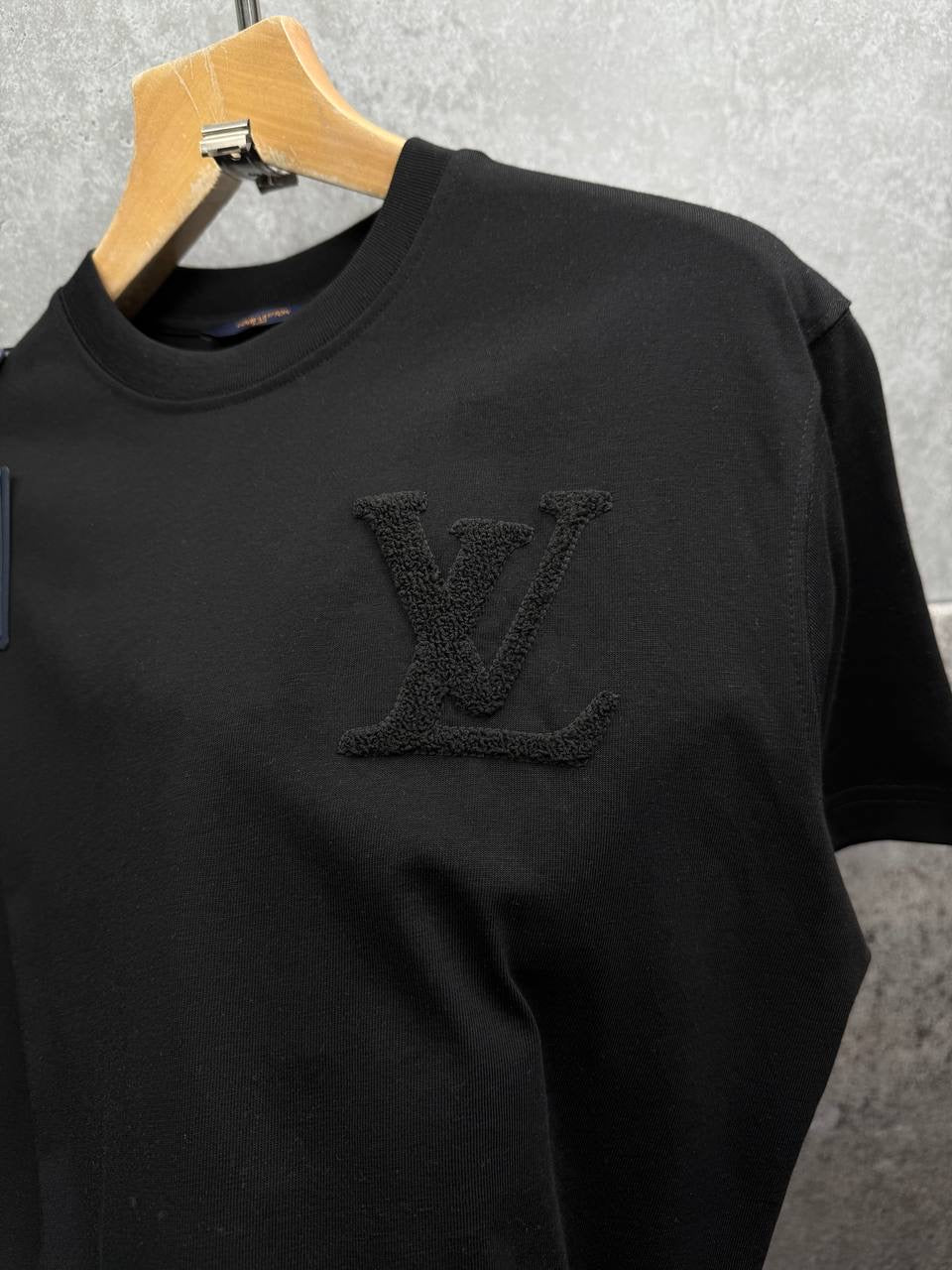 LOUI Tees