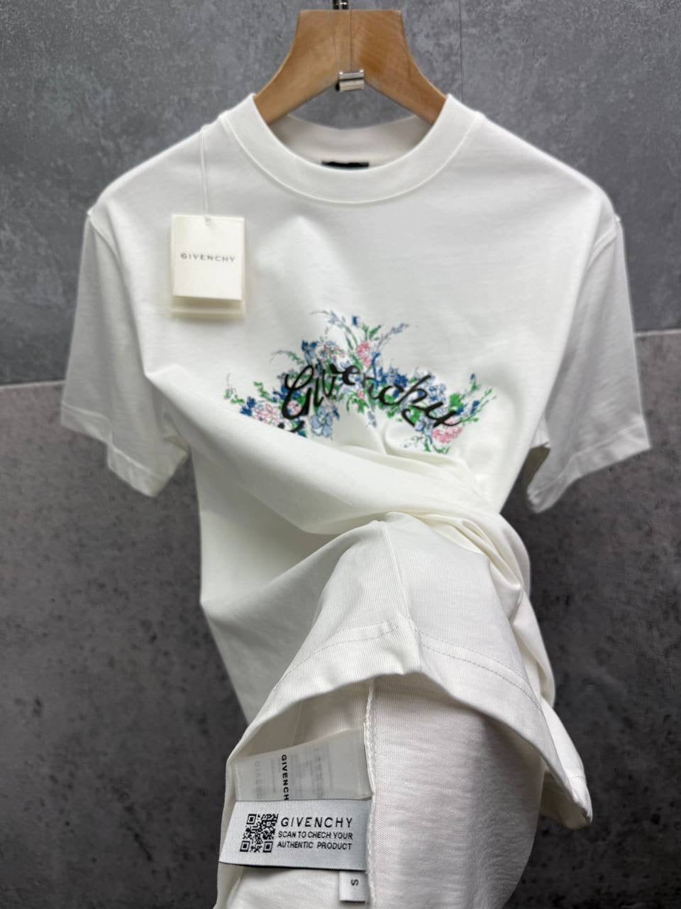 VENCHY Tees