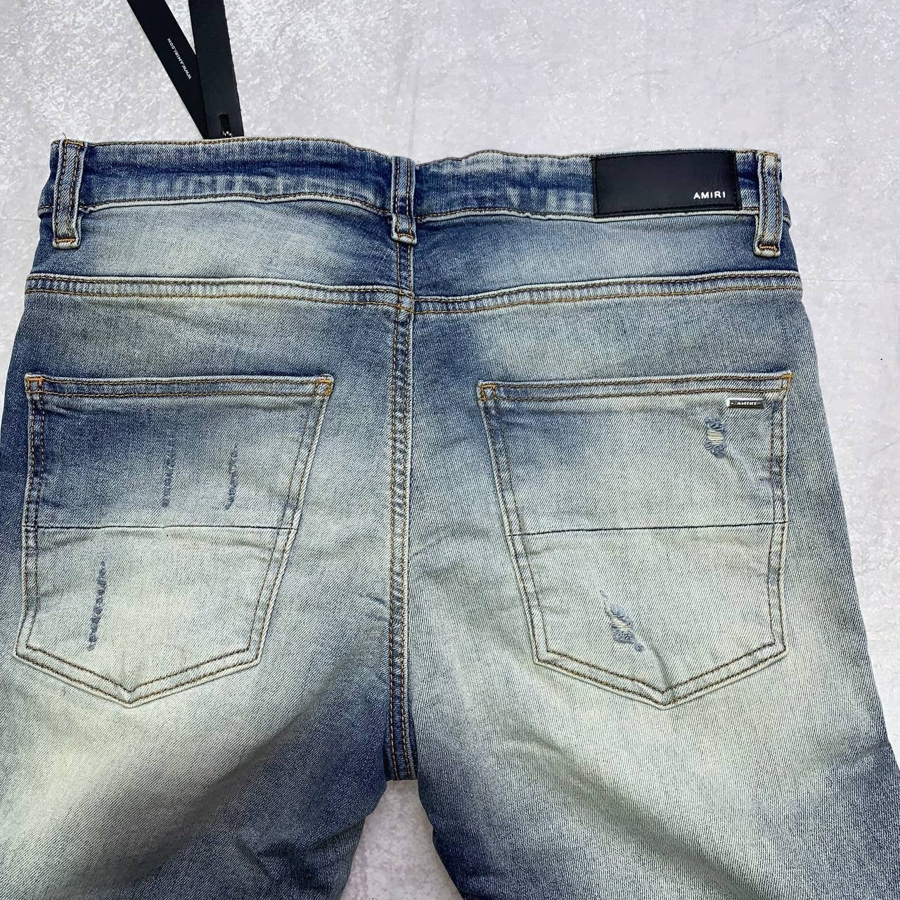 AMRI Jeans