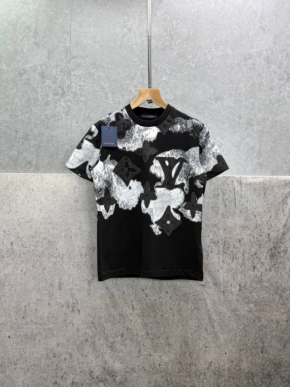 LOUI Tees
