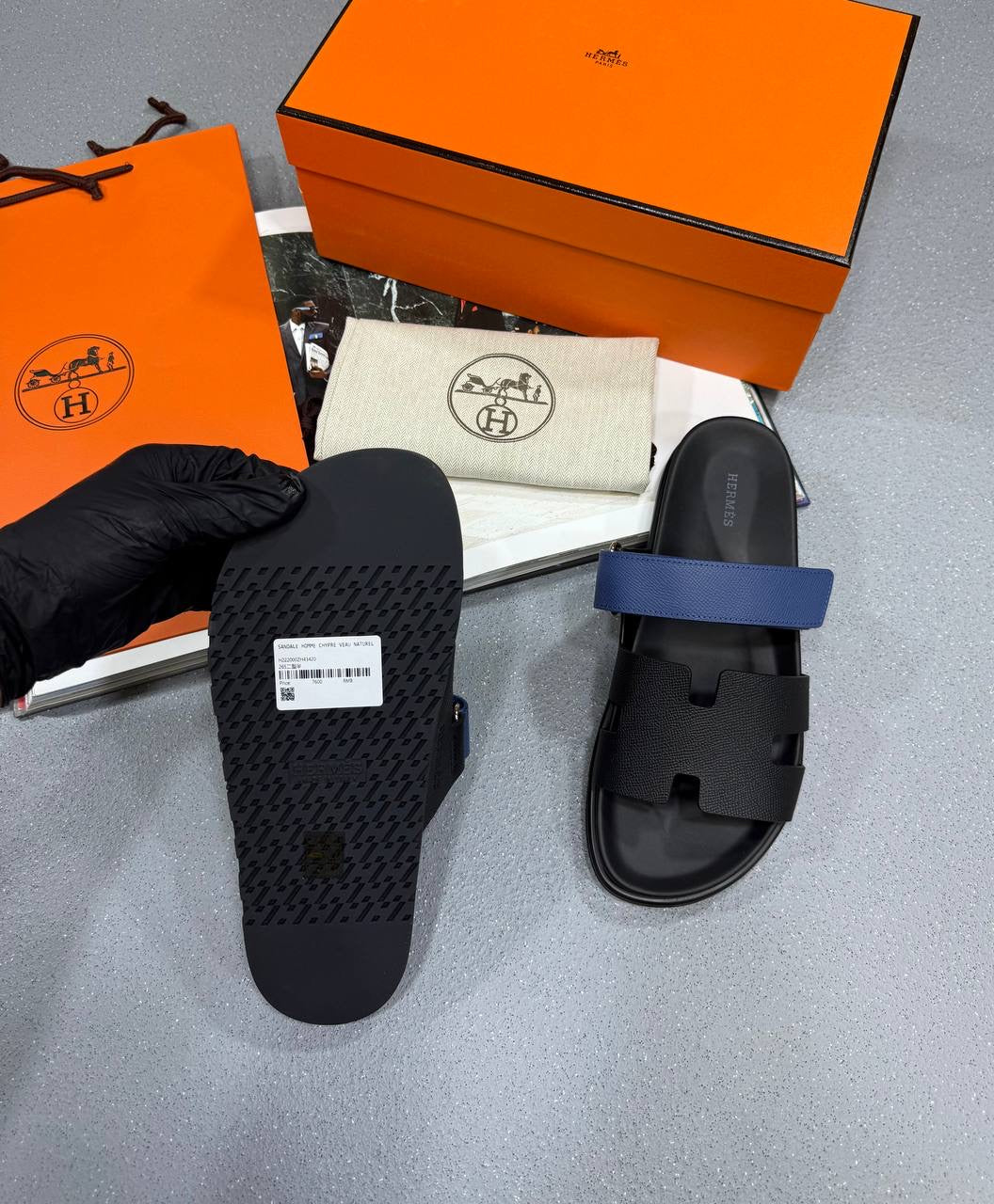 MES Sandal