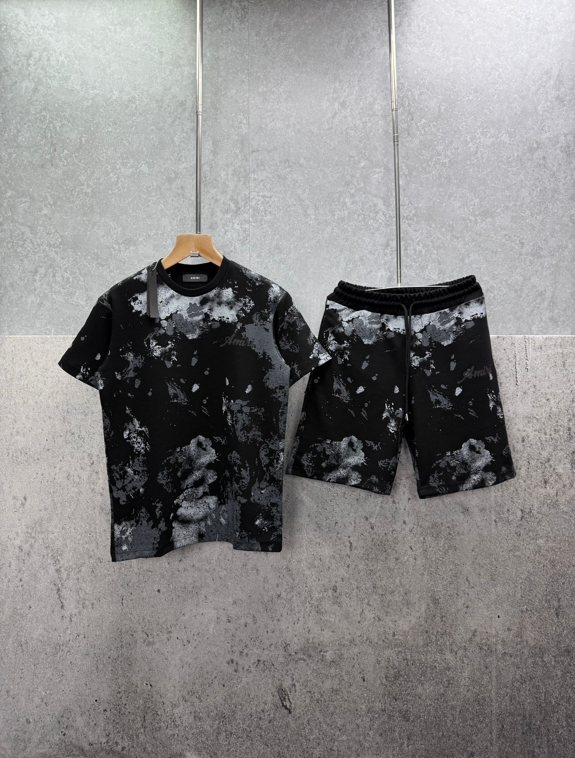 AMRI Shorts Set