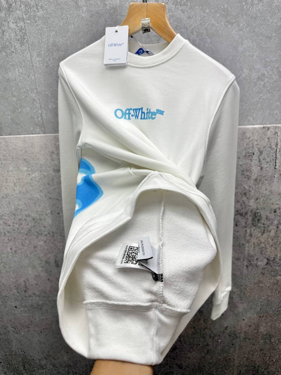 X WHITE sweatshirt