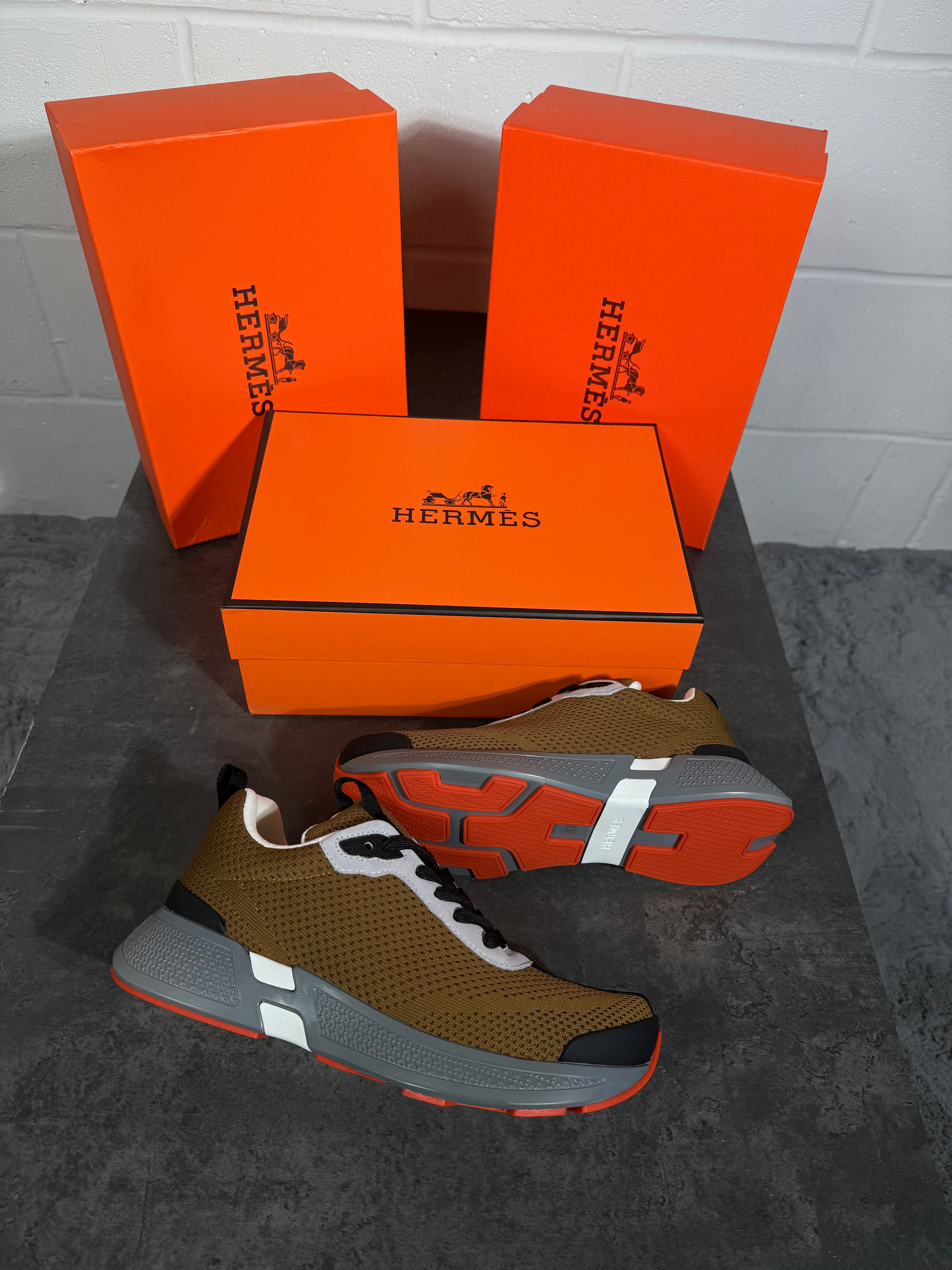 Herms trainers brown