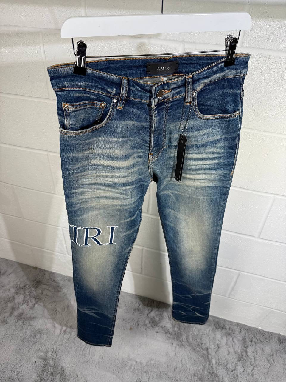 AMIRI JEANS